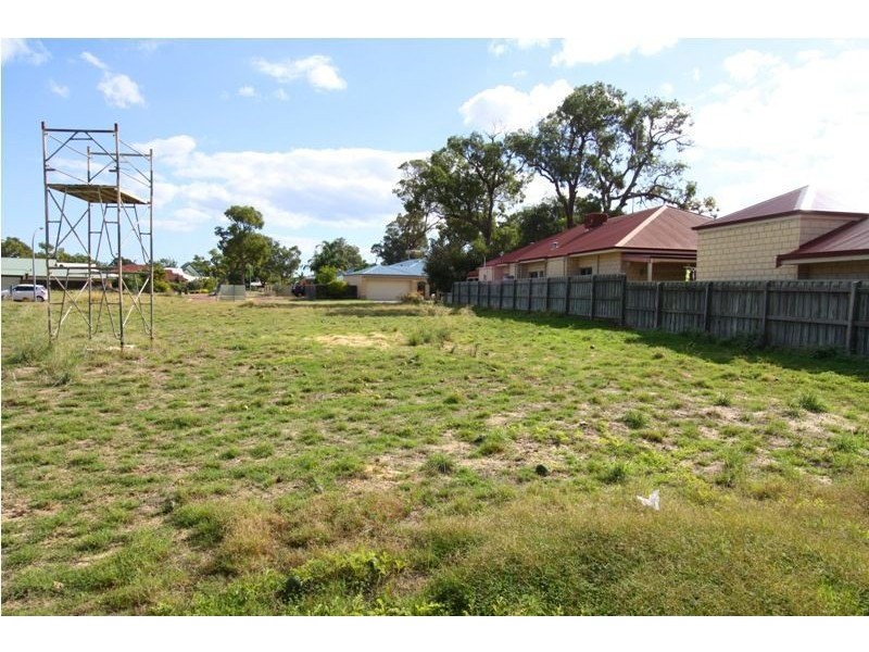 38 Macquarie Drive, Coodanup WA 6210