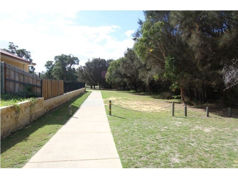 38 Macquarie Drive, Coodanup WA 6210