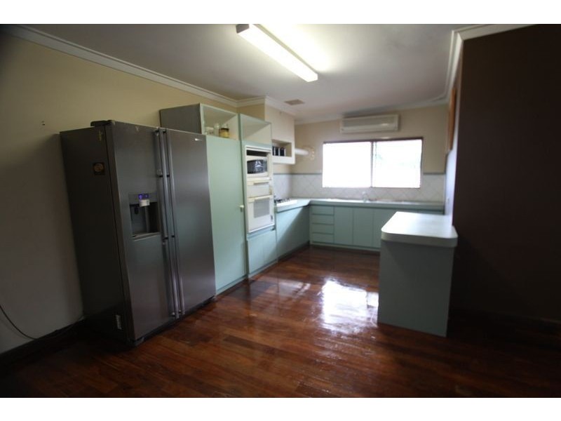 18 Birchley Road, Coodanup WA 6210