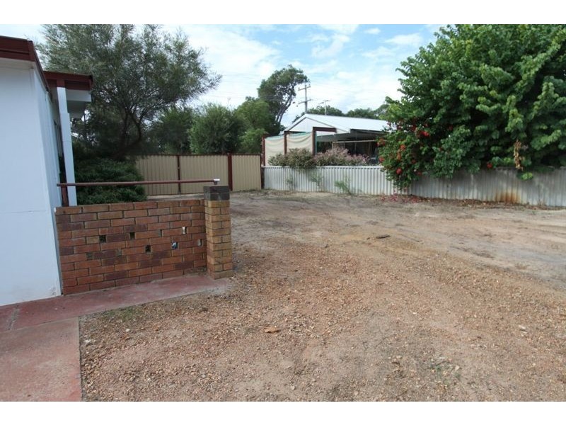 18 Birchley Road, Coodanup WA 6210