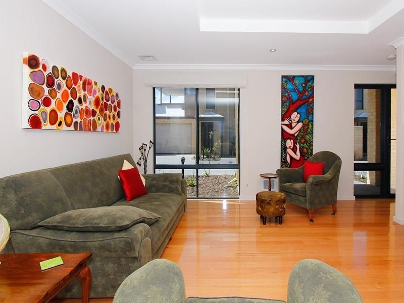 18 Shannon Road, Silver Sands WA 6210