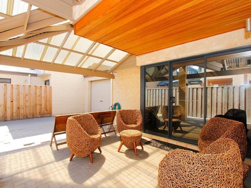 18 Shannon Road, Silver Sands WA 6210