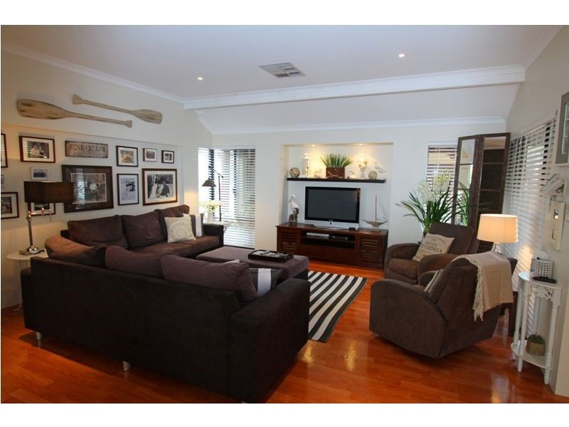 1 Eros Place, San Remo WA 6210