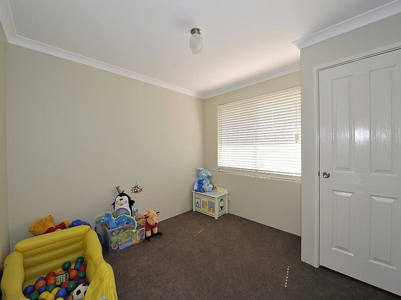 8 Yunderup Road, South Yunderup WA 6208