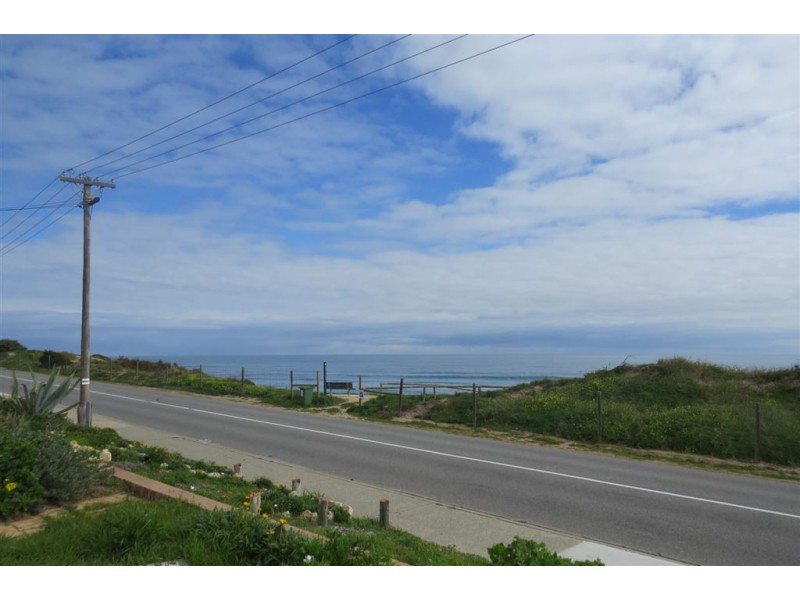 2/35B Halls Head Parade, Halls Head WA 6210