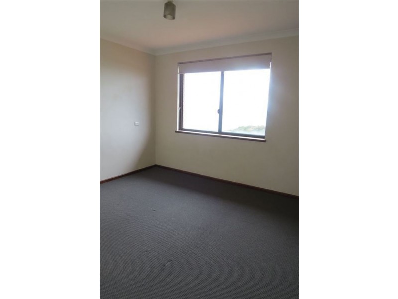 2/35B Halls Head Parade, Halls Head WA 6210