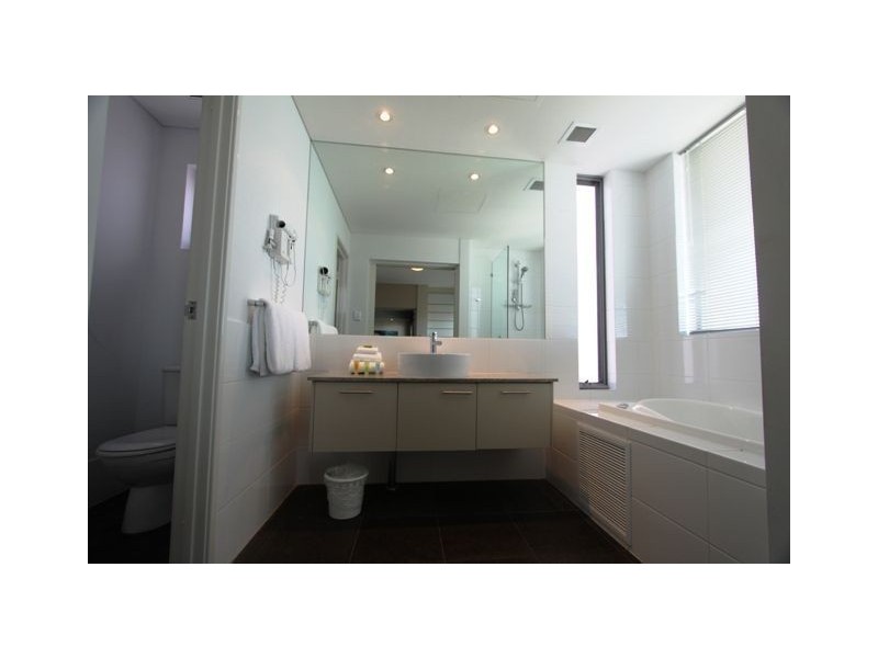 3303/16 Dolphin Drive,, Mandurah WA 6210
