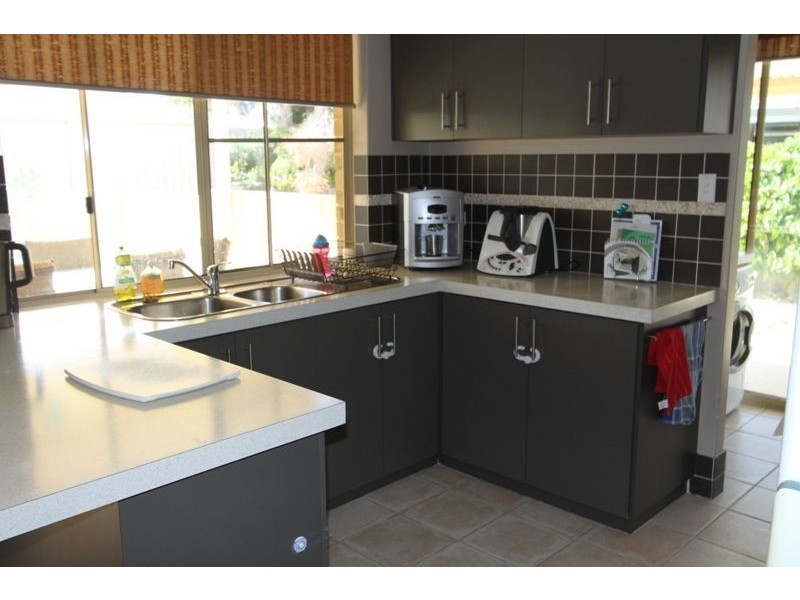 18 Nerrine Street, Falcon WA 6210