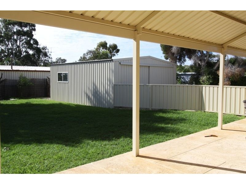 18 Nerrine Street, Falcon WA 6210