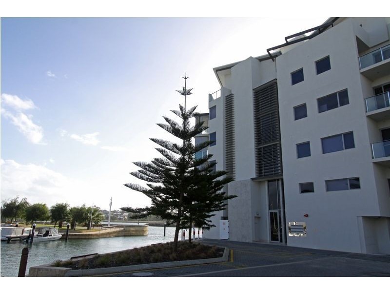 8/24 Veneto Lane, Mandurah WA 6210