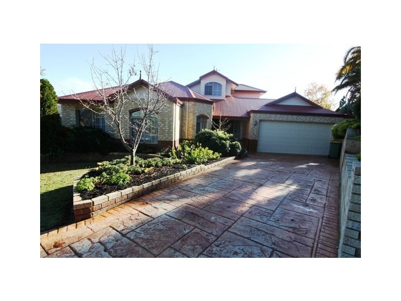 9 Gifford Rise, Meadow Springs WA 6210
