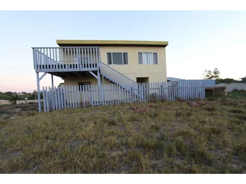 12 Mippi Road, Halls Head WA 6210