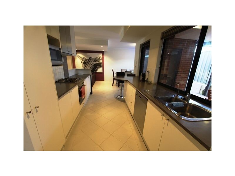 29/1 Mariners Cove Drive, Dudley Park WA 6210