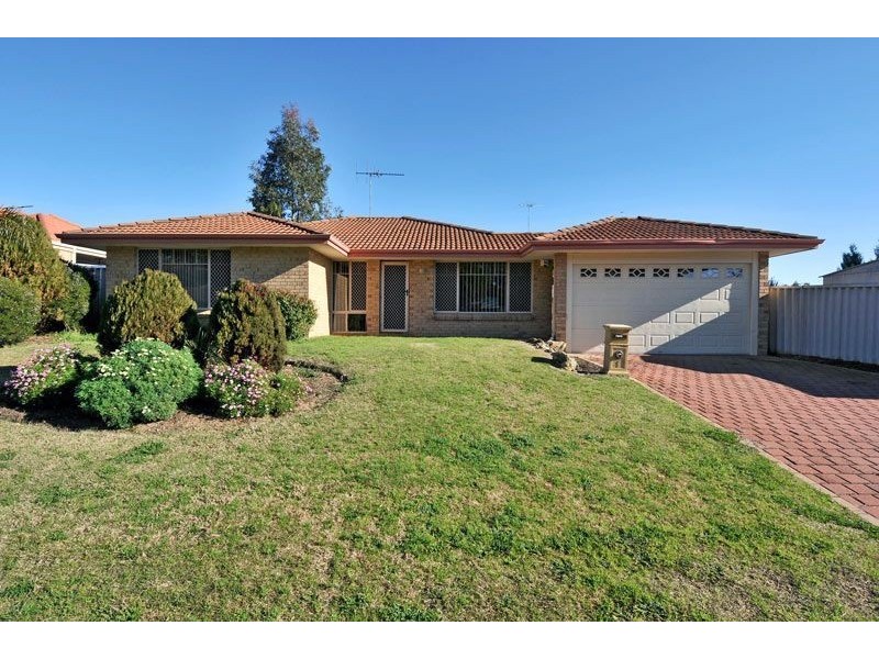 1 Kedron Place, Greenfields WA 6210