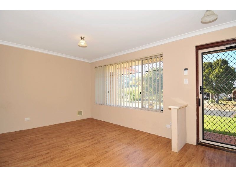 1 Kedron Place, Greenfields WA 6210