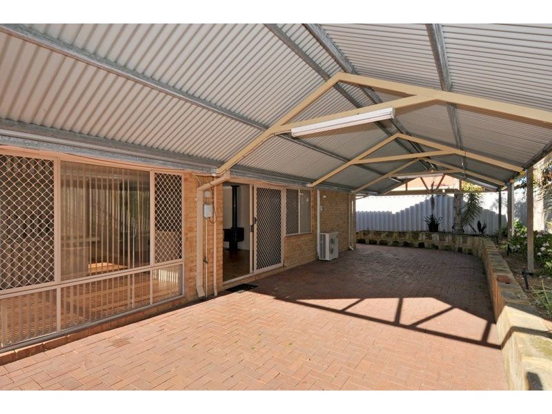 1 Kedron Place, Greenfields WA 6210