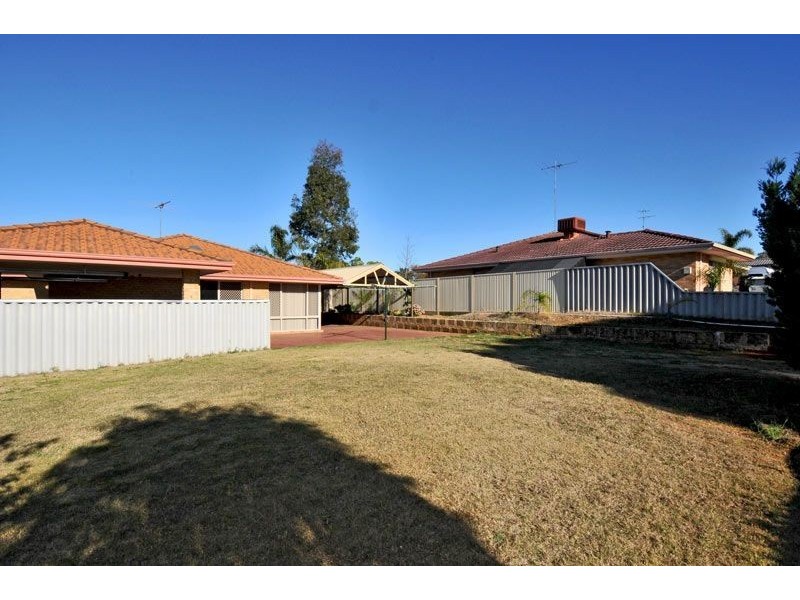 1 Kedron Place, Greenfields WA 6210
