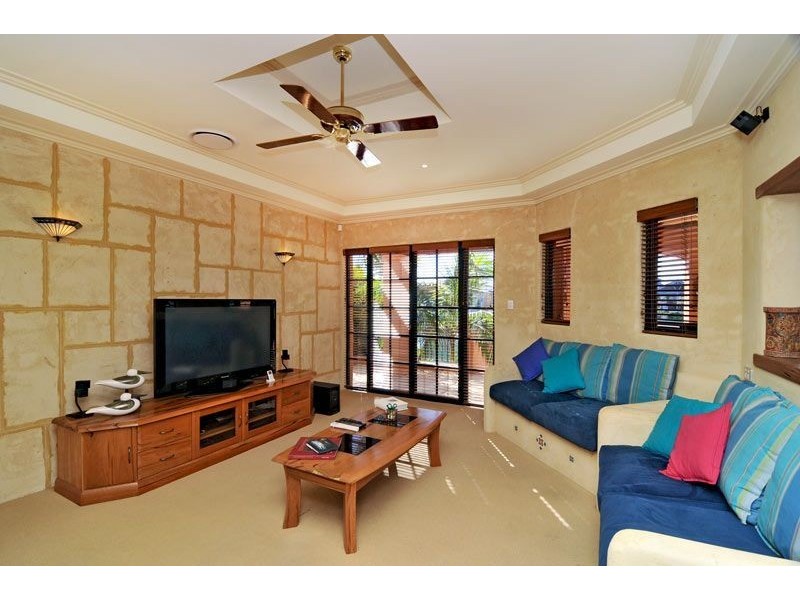 14 Leisure Way, Halls Head WA 6210