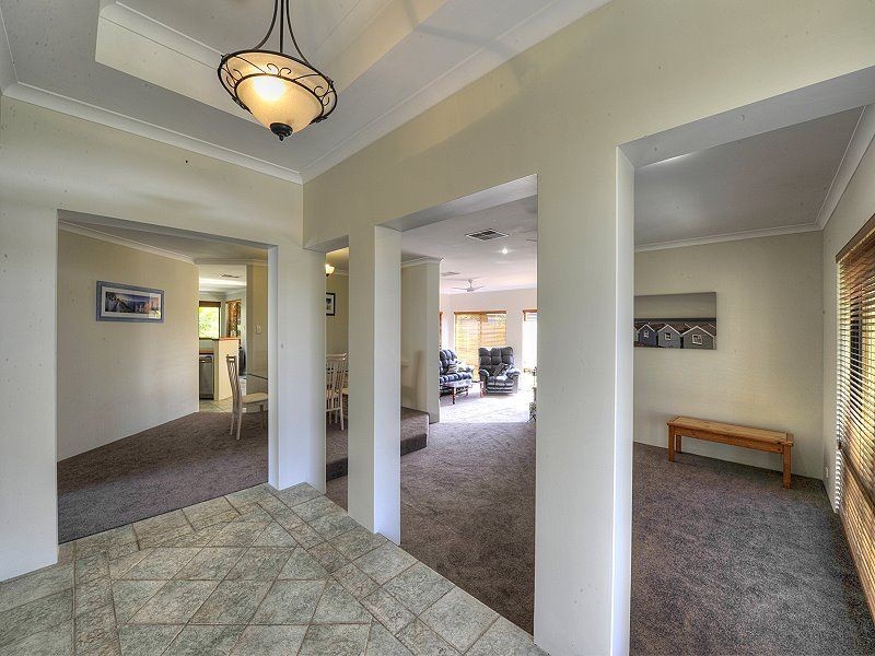 28 Caravel Way, Halls Head WA 6210