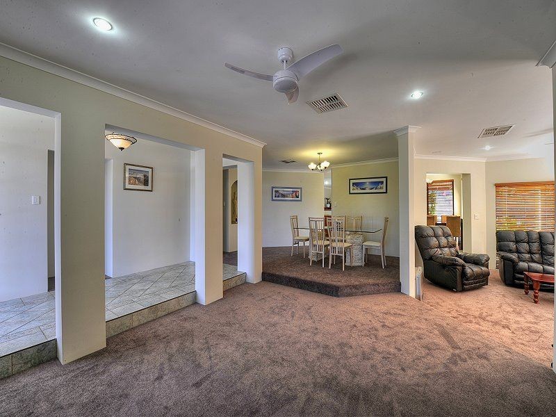 28 Caravel Way, Halls Head WA 6210