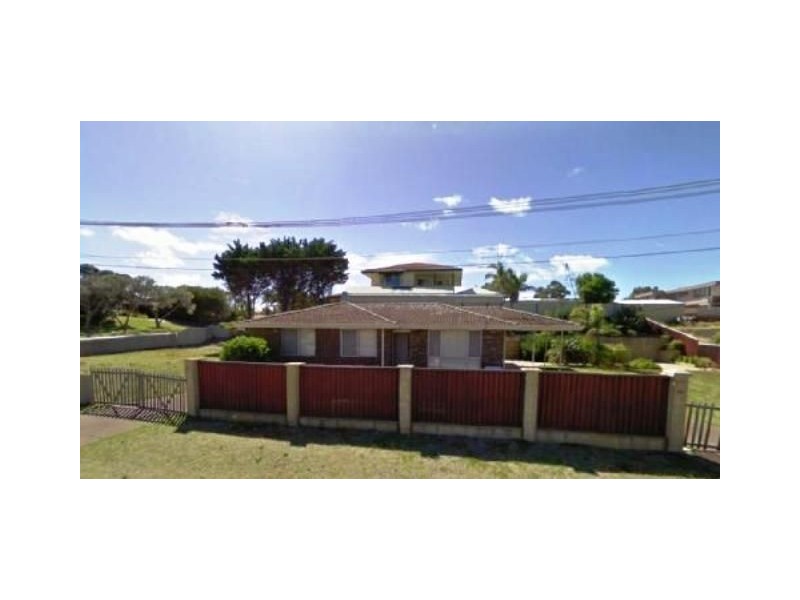 15 Barwell Street, Silver Sands WA 6210