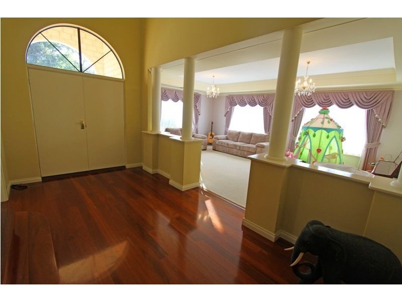 4 Cervantes Drive, Erskine WA 6210