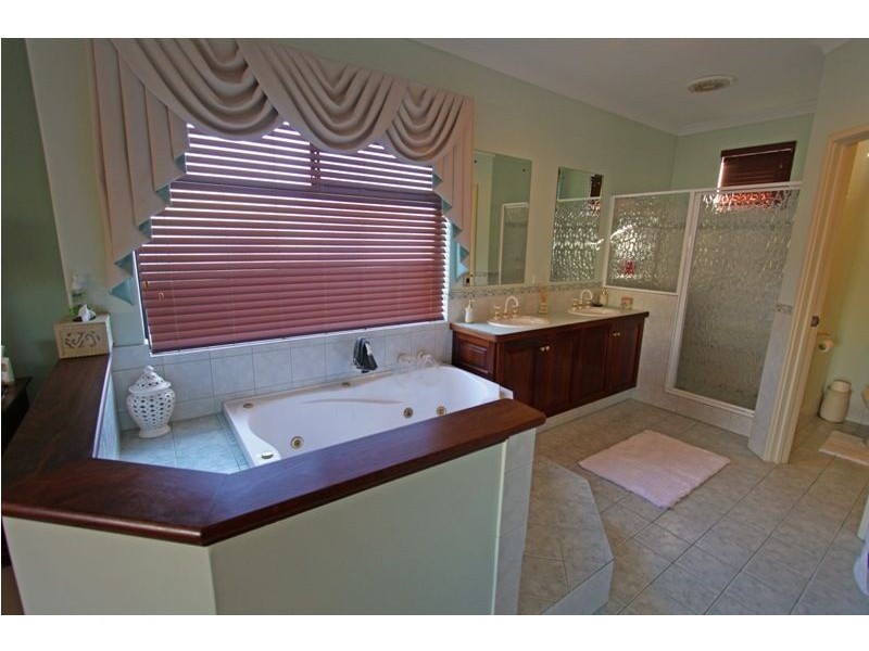 4 Cervantes Drive, Erskine WA 6210