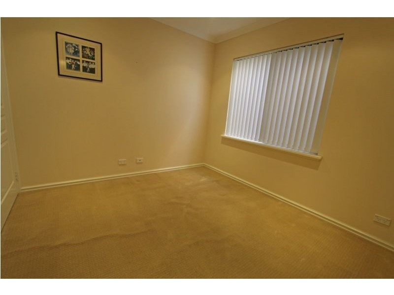 45 Darwin Terrace, Dudley Park WA 6210