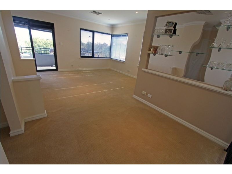 45 Darwin Terrace, Dudley Park WA 6210