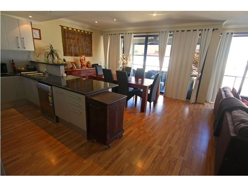 6/15 Davey Street, Mandurah WA 6210