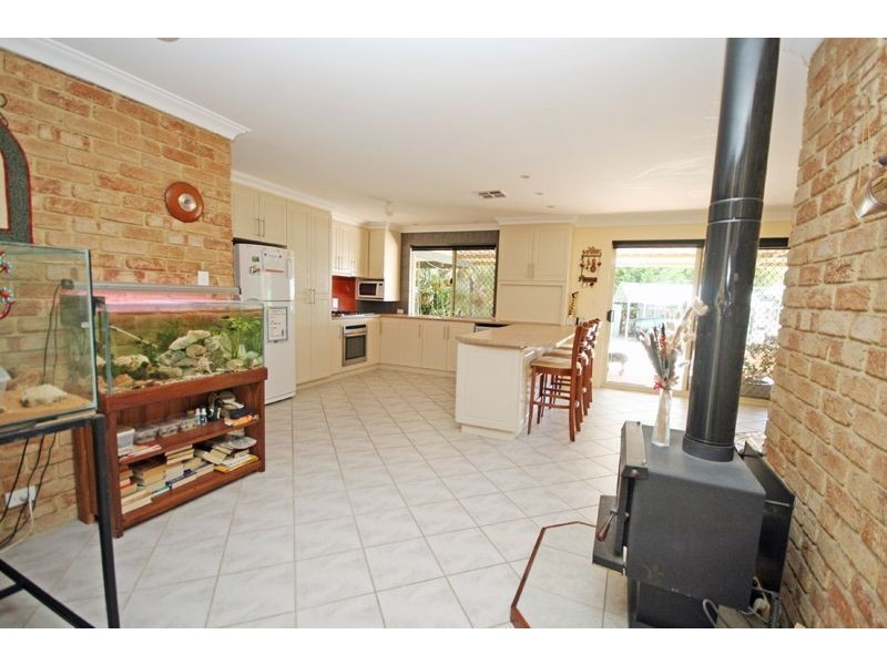 152 Lakelands Road, Barragup WA 6209
