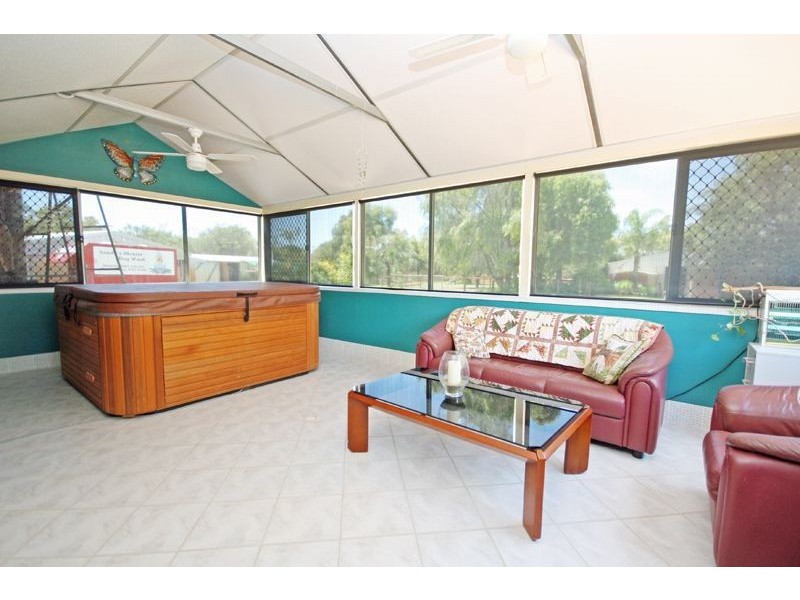 152 Lakelands Road, Barragup WA 6209