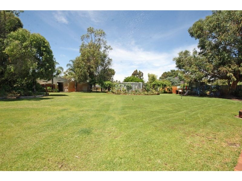 152 Lakelands Road, Barragup WA 6209