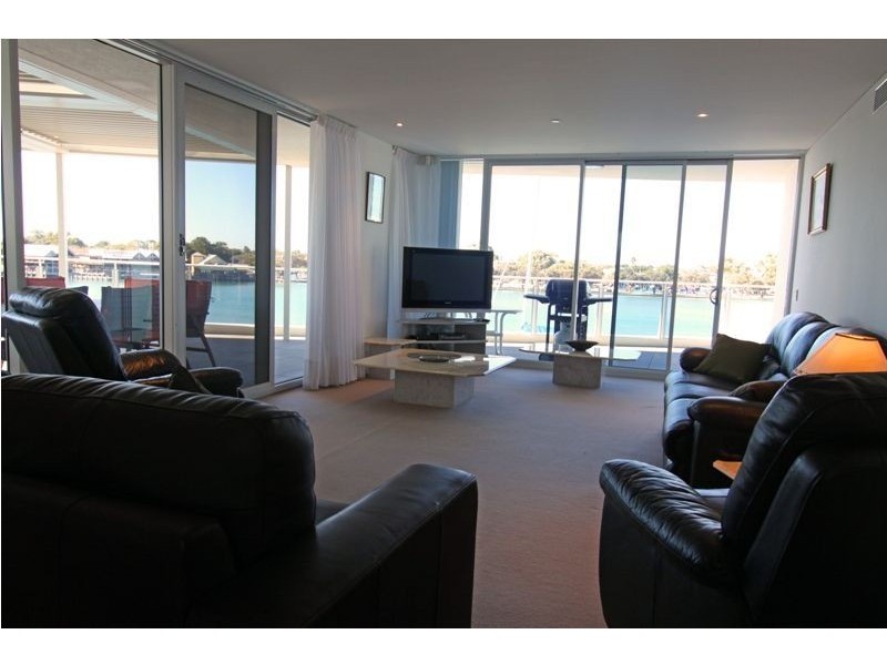 301/3 Marco Polo Drive, Mandurah WA 6210