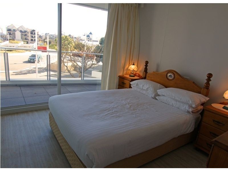 301/3 Marco Polo Drive, Mandurah WA 6210