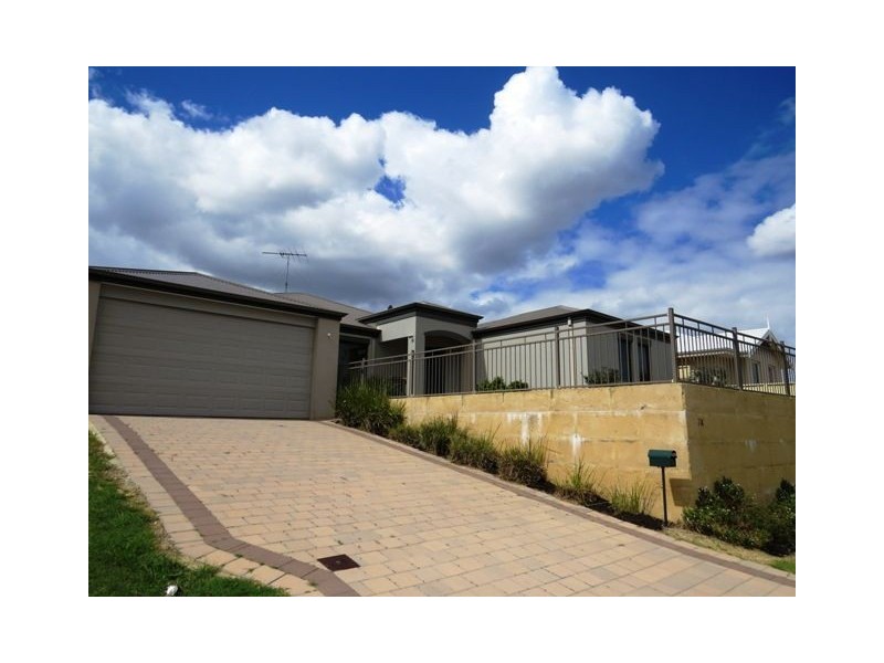74 Iluka Road, Dawesville WA 6211