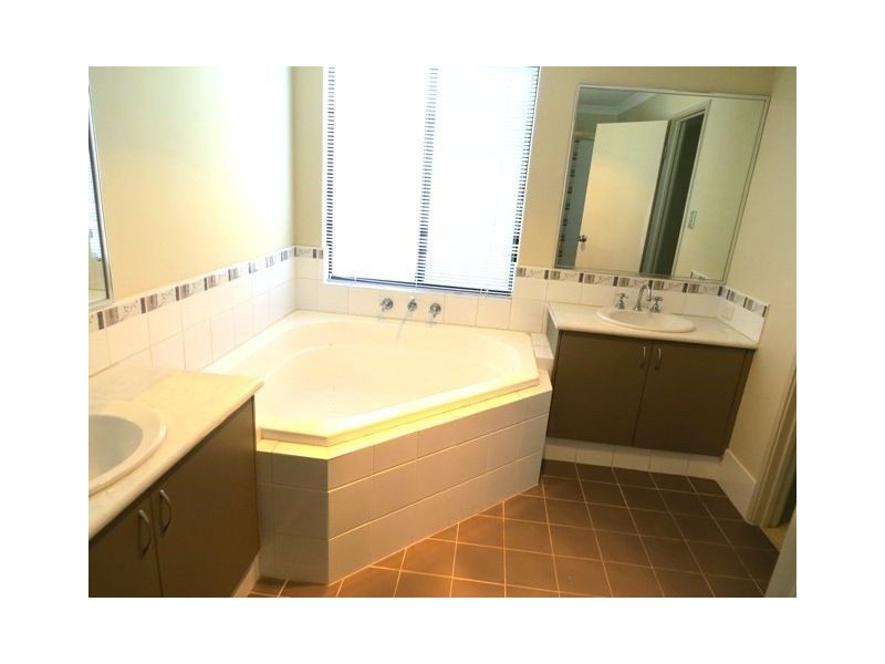 74 Iluka Road, Dawesville WA 6211