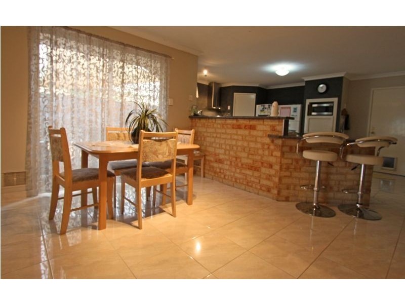 115 Midsummer Circle, Pinjarra WA 6208