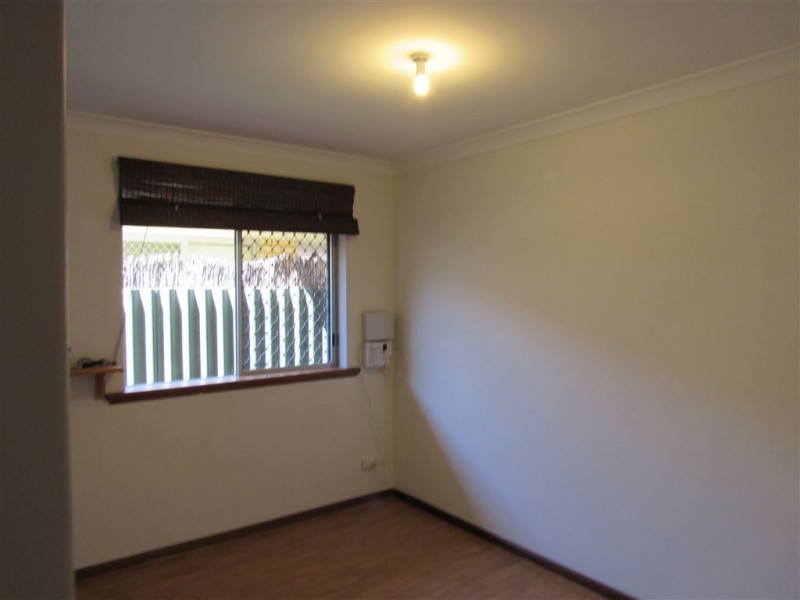 2/18 Stewart Street, Silver Sands WA 6210