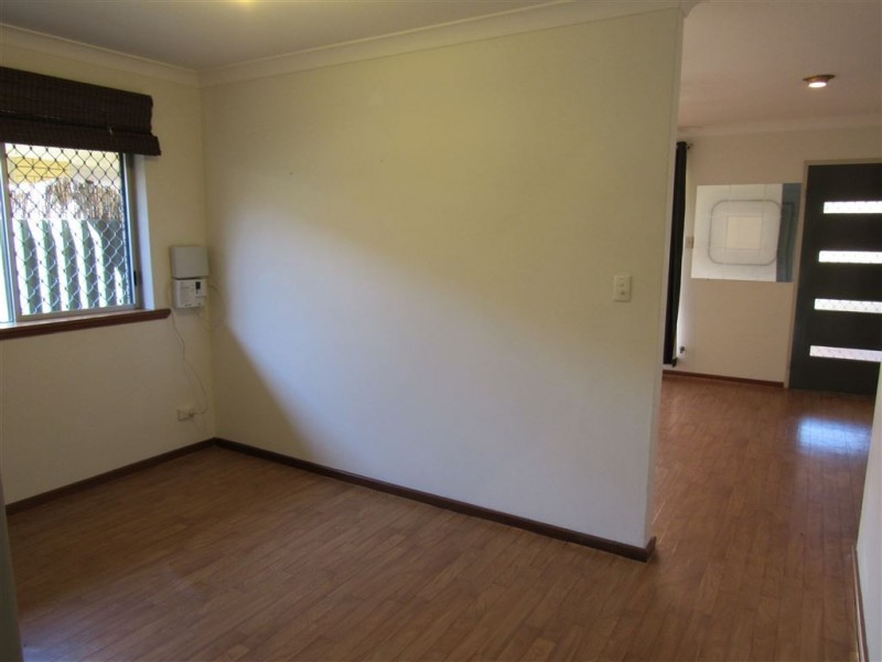 2/18 Stewart Street, Silver Sands WA 6210