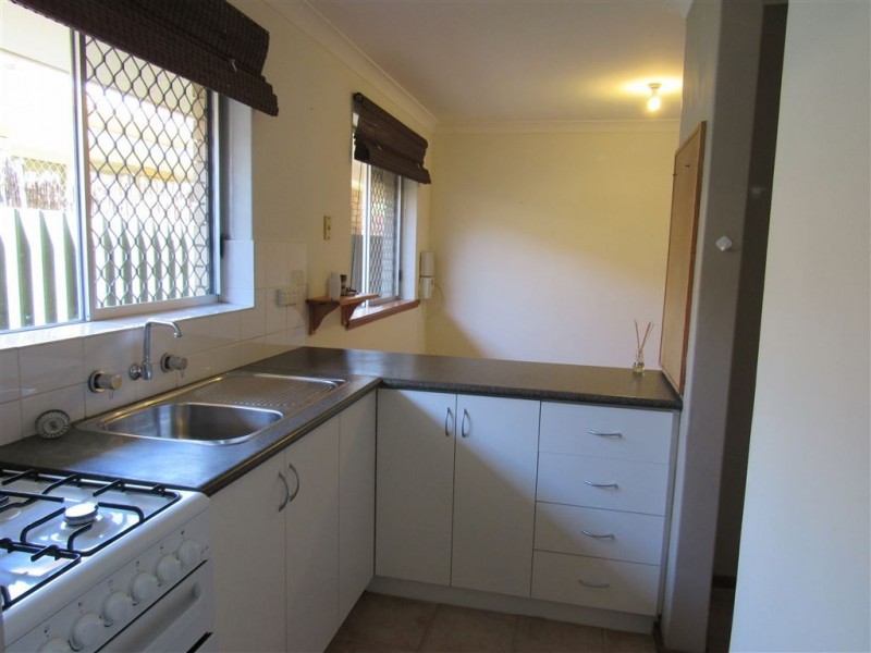 2/18 Stewart Street, Silver Sands WA 6210