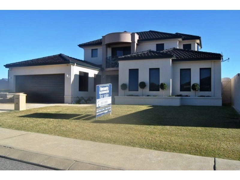 8 Seaview Place, Wannanup WA 6210