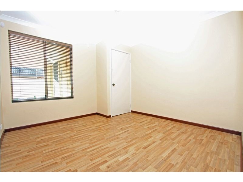 30 Petit Loop, Dudley Park WA 6210