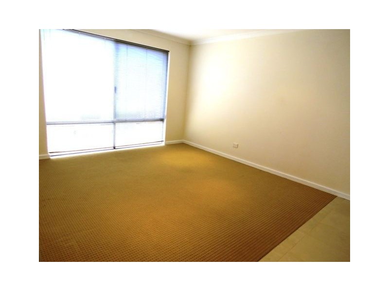 6 Spencer Lane, Meadow Springs WA 6210