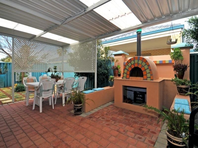 71 Admiralty Crescent, Halls Head WA 6210