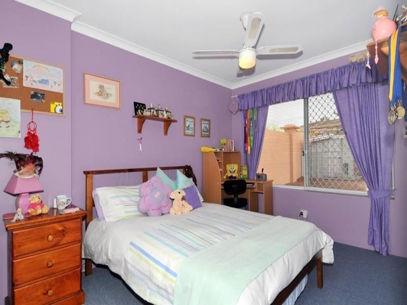 71 Admiralty Crescent, Halls Head WA 6210