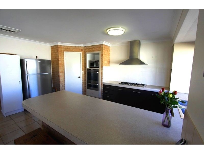20 Dorothy Avenue, Falcon WA 6210