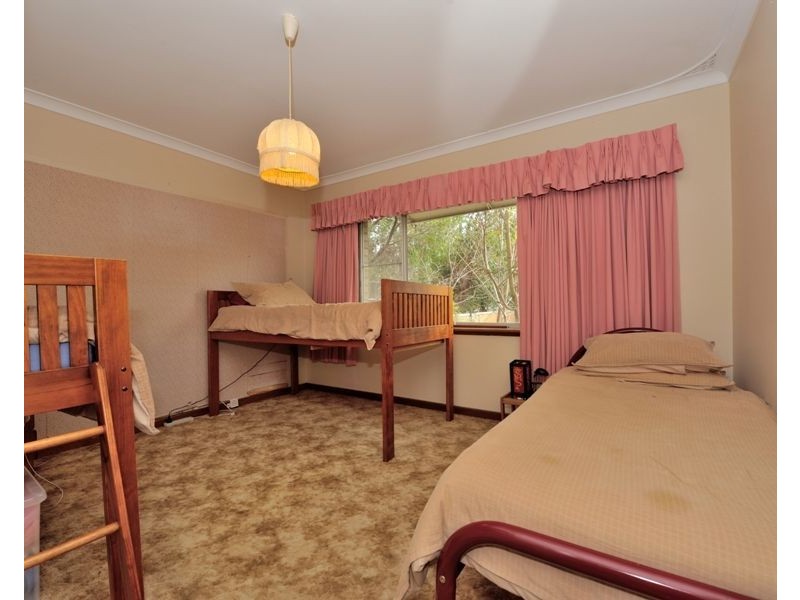 33 Roy Road, Coodanup WA 6210