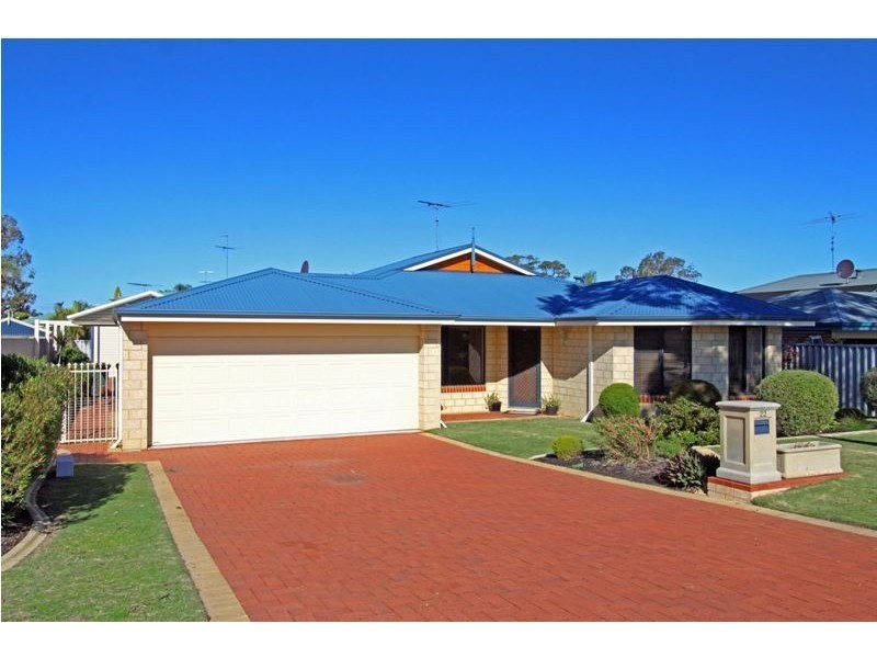 22 Oakleigh Drive, Erskine WA 6210