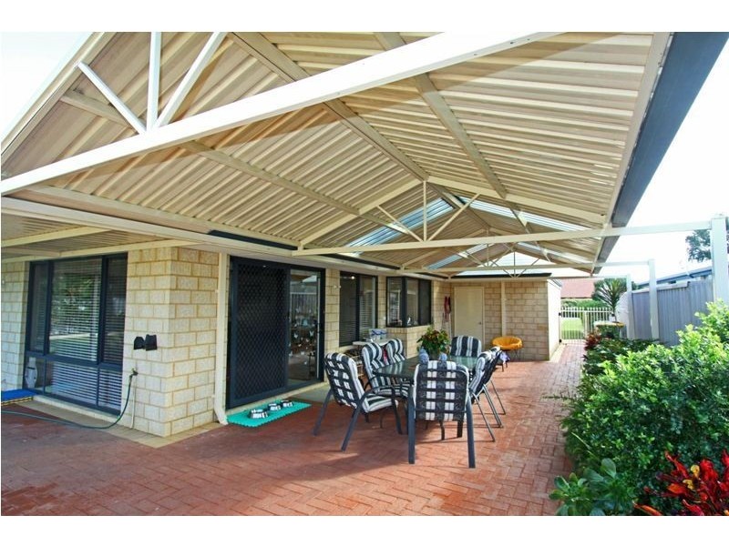 22 Oakleigh Drive, Erskine WA 6210